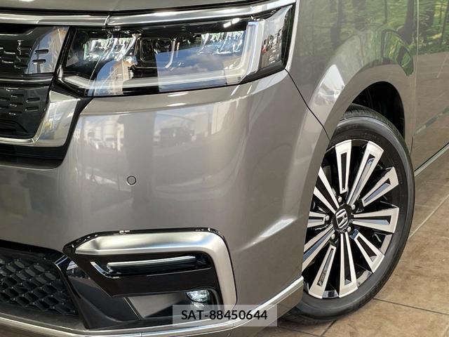 Honda e 2023-11 8011589-12