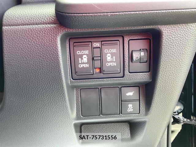 Honda e 2025-12 8011633-6