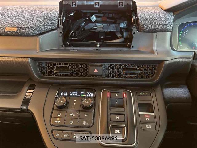 Honda e 2026-05 8011646-8