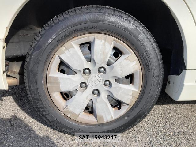 Honda e 2011-03 8011820-12