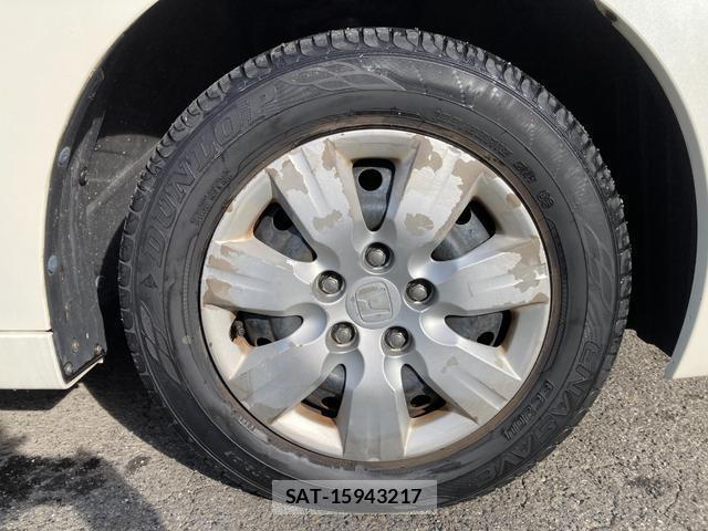 Honda e 2011-03 8011820-13
