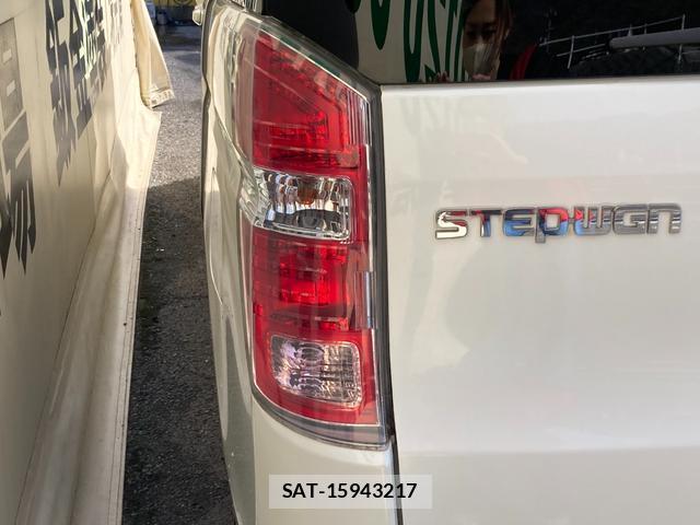 Honda e 2011-03 8011820-17