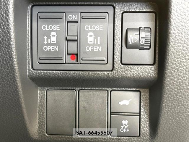 Honda e 2024-02 8011869-5