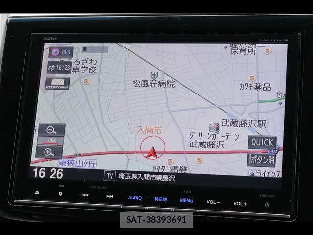 Honda e 2017-10 8011962-3