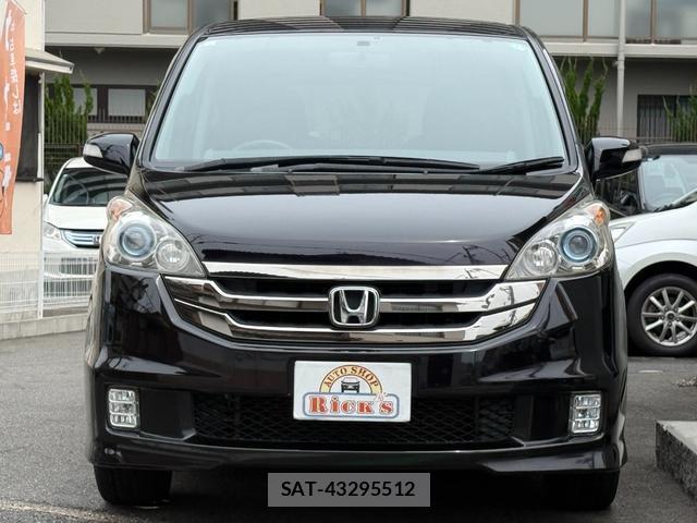 Honda e 2009-05 8012049-1
