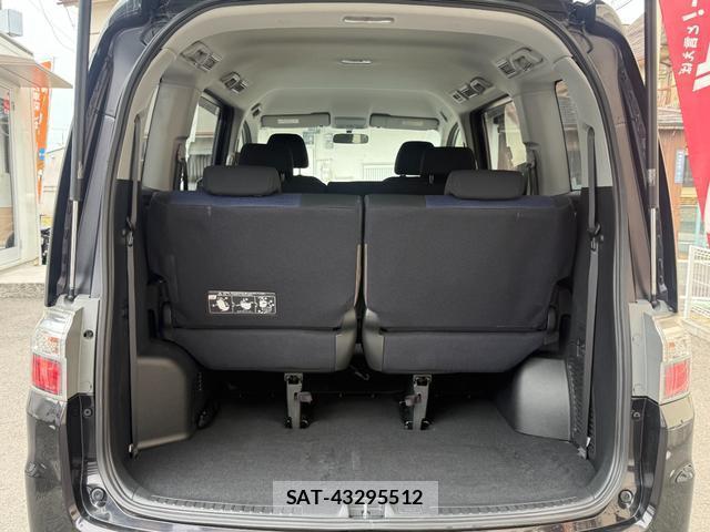 Honda e 2009-05 8012049-10