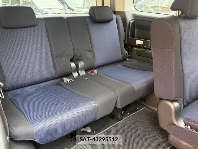 Honda e 2009-05 8012049-13