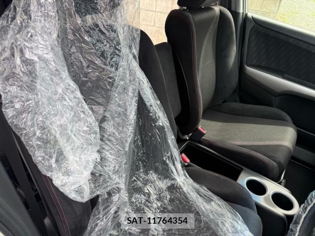 Honda STREAM 2010-06 8009410-13