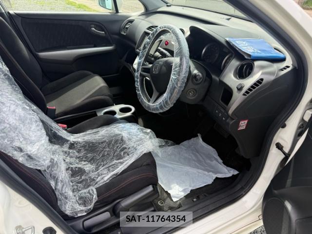 Honda STREAM 2010-06 8009410-2