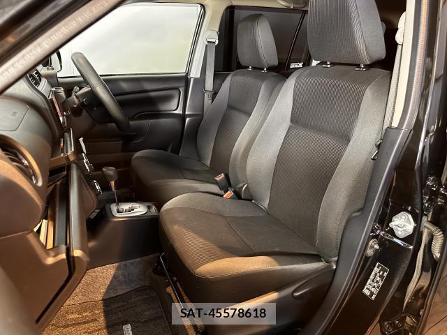 Toyota SUCCEED 2017-04 8009184-10