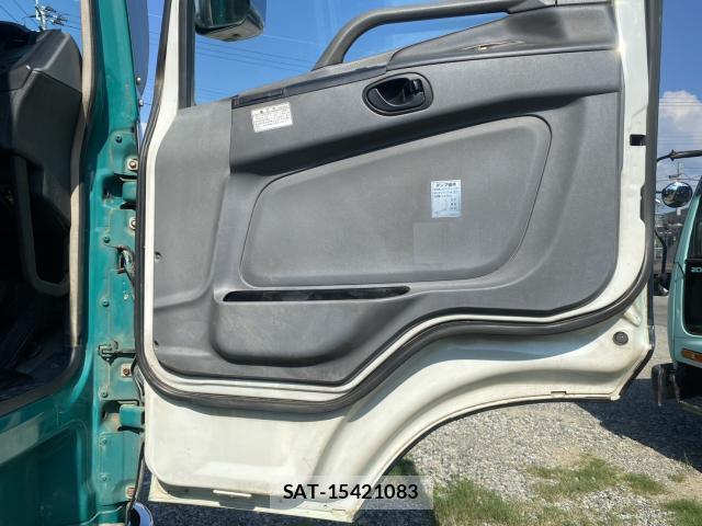 MITSUBISHI FUSO SUPER GREAT 2008-09 8012561-9