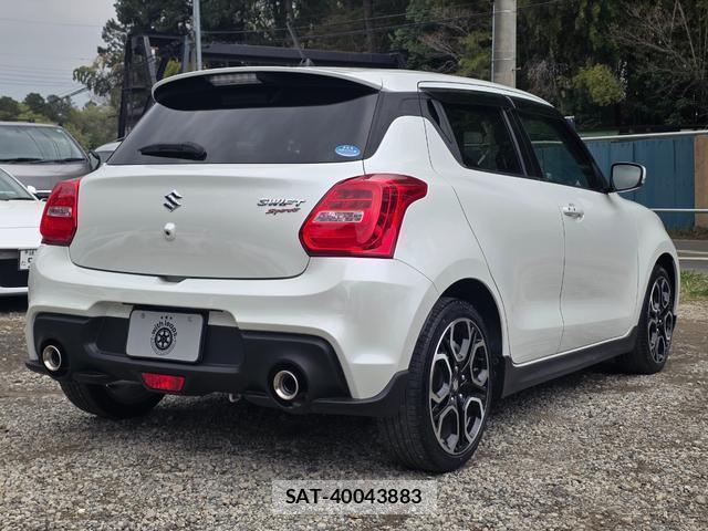 Suzuki SWIFT 2019-09 8003085-3