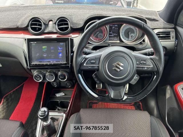 Suzuki SWIFT 2022-02 8003280-2