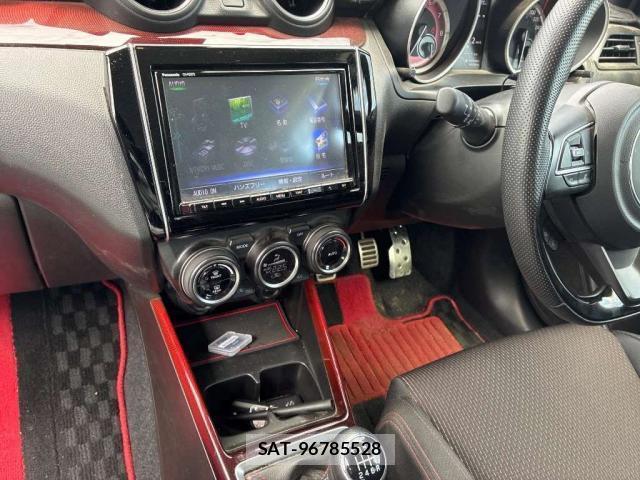 Suzuki SWIFT 2022-02 8003280-9