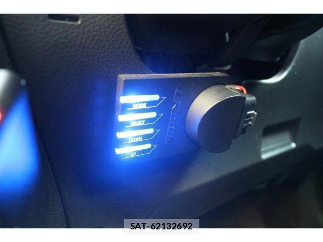 Suzuki SWIFT 2012-10 8004462-12