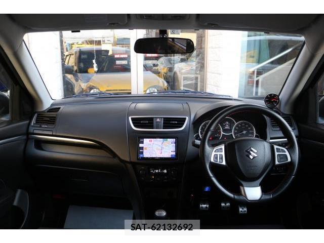 Suzuki SWIFT 2012-10 8004462-2