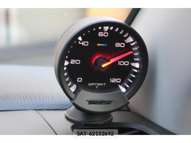 Suzuki SWIFT 2012-10 8004462-5