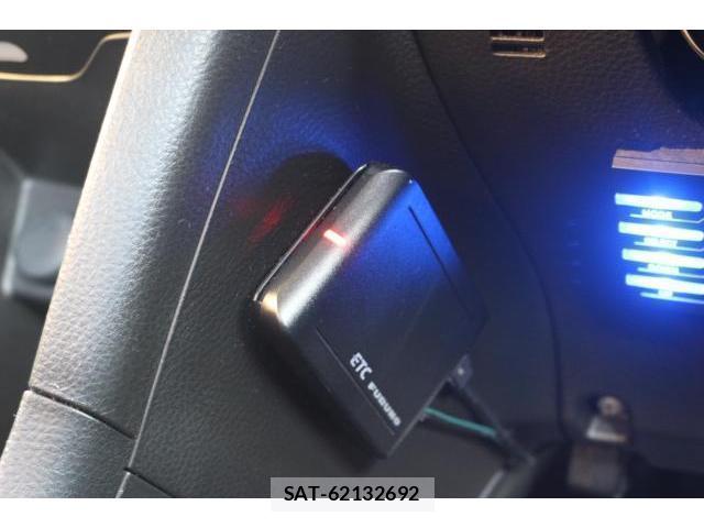 Suzuki SWIFT 2012-10 8004462-7