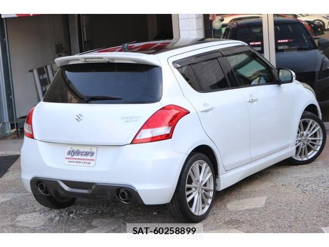 Suzuki SWIFT 2012-05 8004470-11