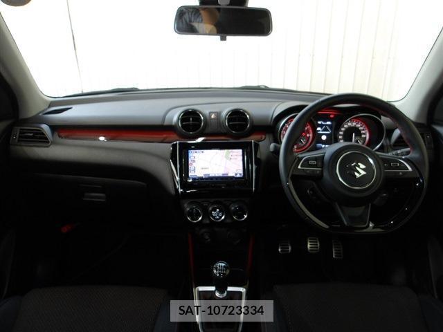 Suzuki SWIFT 2024-03 8004544-3