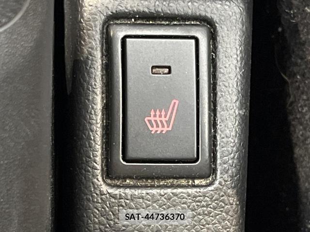 Suzuki SWIFT 2018-07 8004739-4