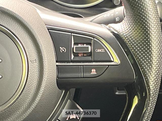 Suzuki SWIFT 2018-07 8004739-5