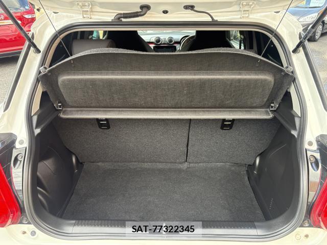 Suzuki SWIFT 2018-06 8006573-13