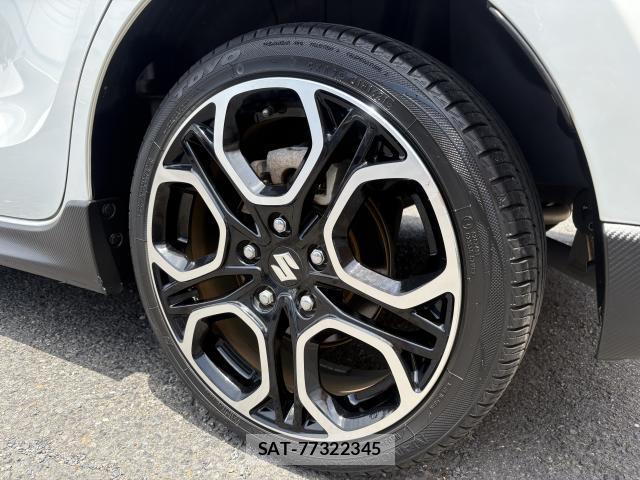Suzuki SWIFT 2018-06 8006573-17