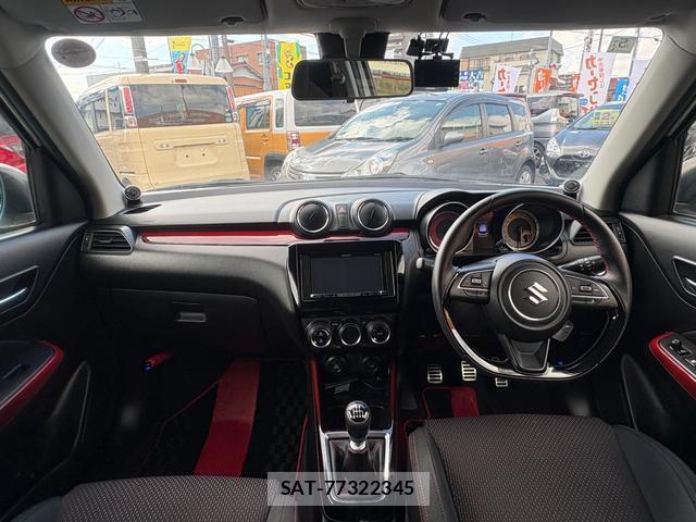 Suzuki SWIFT 2018-06 8006573-4