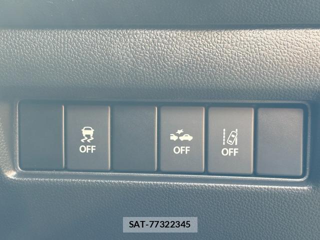 Suzuki SWIFT 2018-06 8006573-7