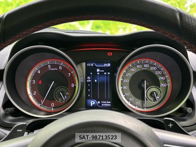 Suzuki SWIFT 2021-11 8007841-10
