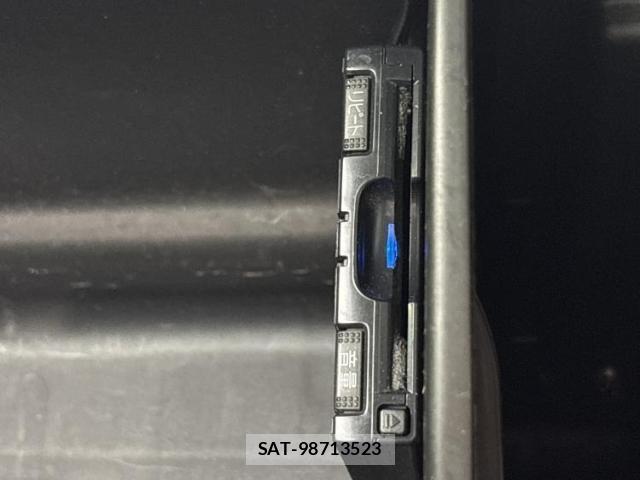 Suzuki SWIFT 2021-11 8007841-15