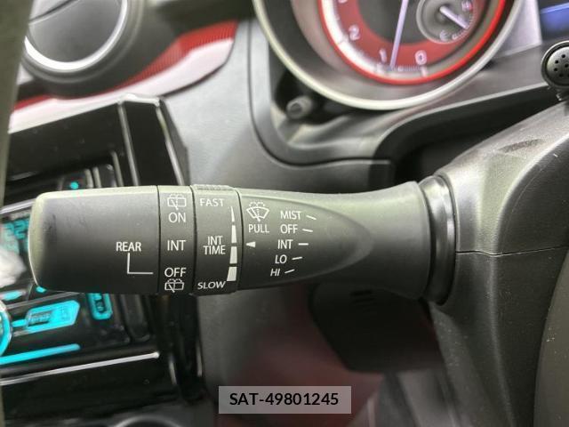 Suzuki SWIFT 2023-10 8008319-12