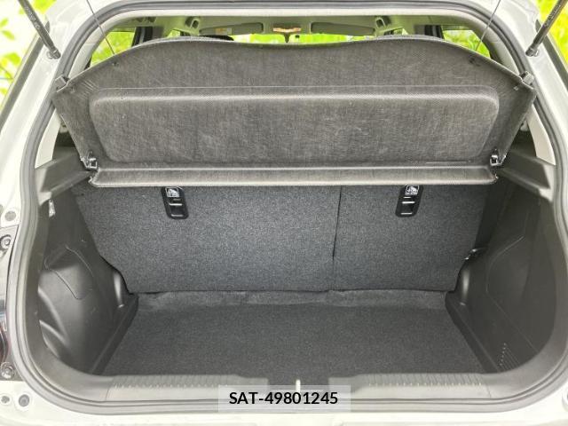 Suzuki SWIFT 2023-10 8008319-7