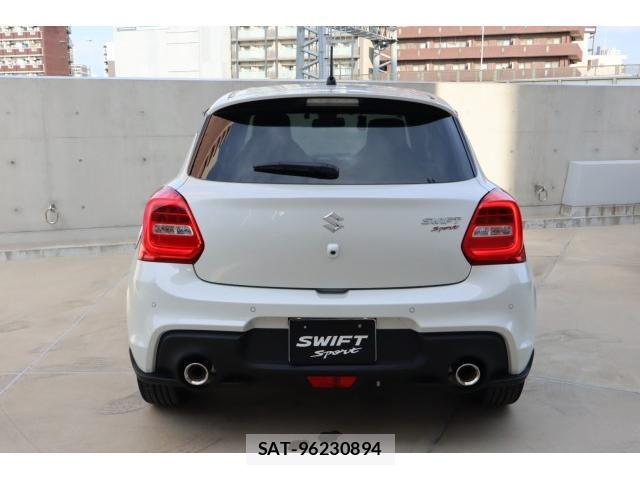 Suzuki SWIFT 2022-05 8008375-1