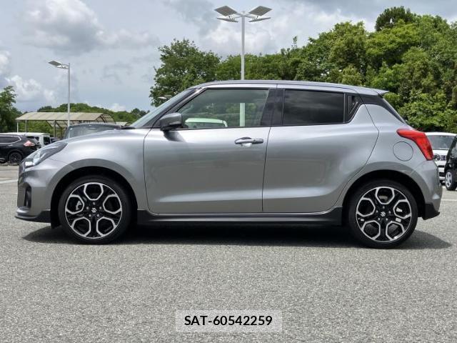 Suzuki SWIFT 2024-01 8008898-1