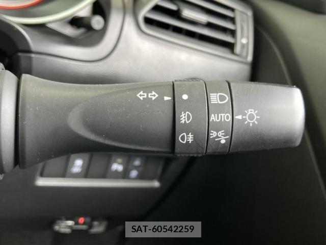 Suzuki SWIFT 2024-01 8008898-12