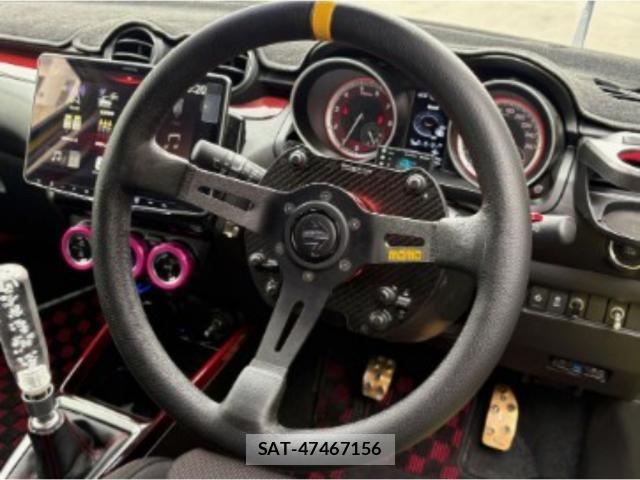 Suzuki SWIFT 2021-10 8009109-3