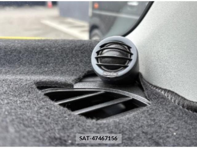 Suzuki SWIFT 2021-10 8009109-8