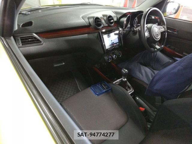 Suzuki SWIFT 2023-03 8009162-2