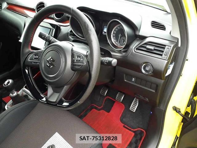 Suzuki SWIFT 2023-09 8009279-2