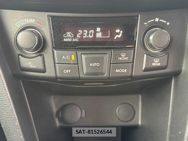Suzuki SWIFT 2015-10 8009441-18