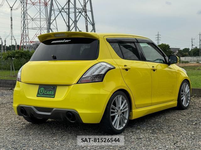 Suzuki SWIFT 2015-10 8009441-5