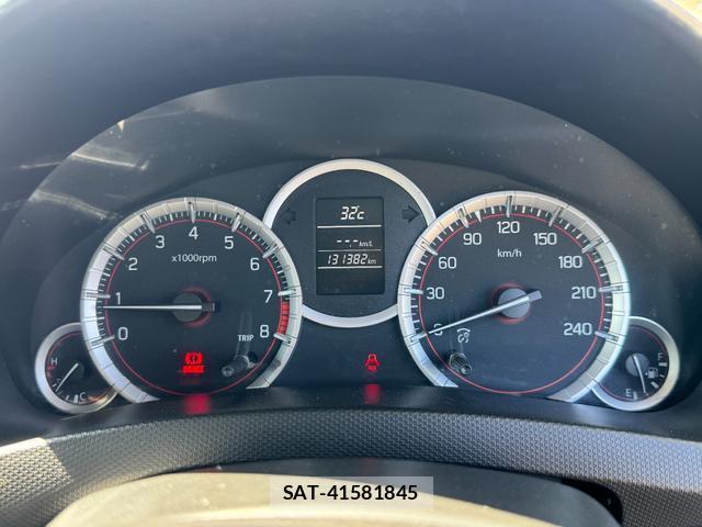 Suzuki SWIFT 2012-06 8009442-9