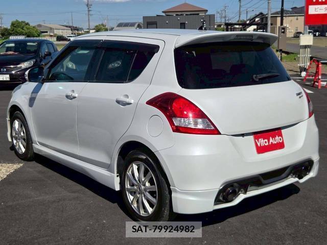 Suzuki SWIFT 2015-03 8010303-4
