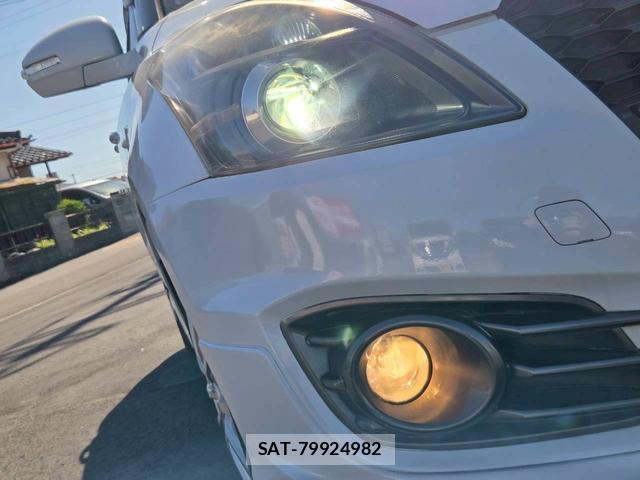 Suzuki SWIFT 2015-03 8010303-6