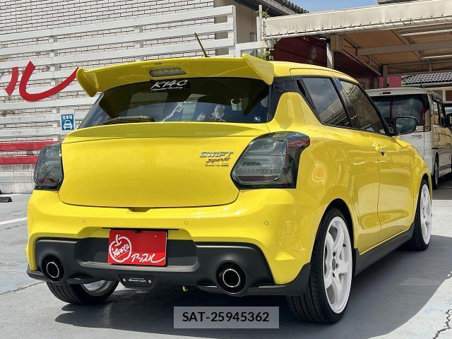 Suzuki SWIFT 2023-12 8010381-13