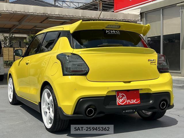 Suzuki SWIFT 2023-12 8010381-14