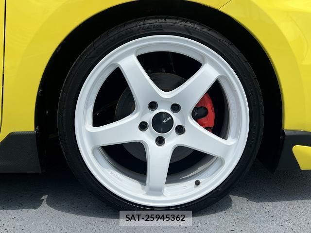 Suzuki SWIFT 2023-12 8010381-8