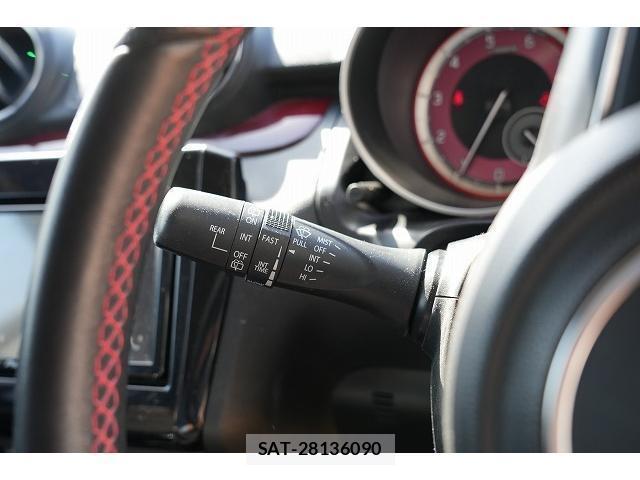 Suzuki SWIFT 2019-06 8010389-16
